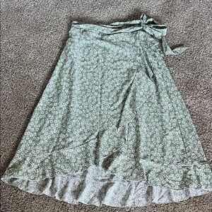 SHEIN Green Floral Wrap Skirt with Ruffle Hem